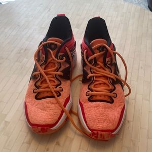 These pink KD 15 have been used only one time.